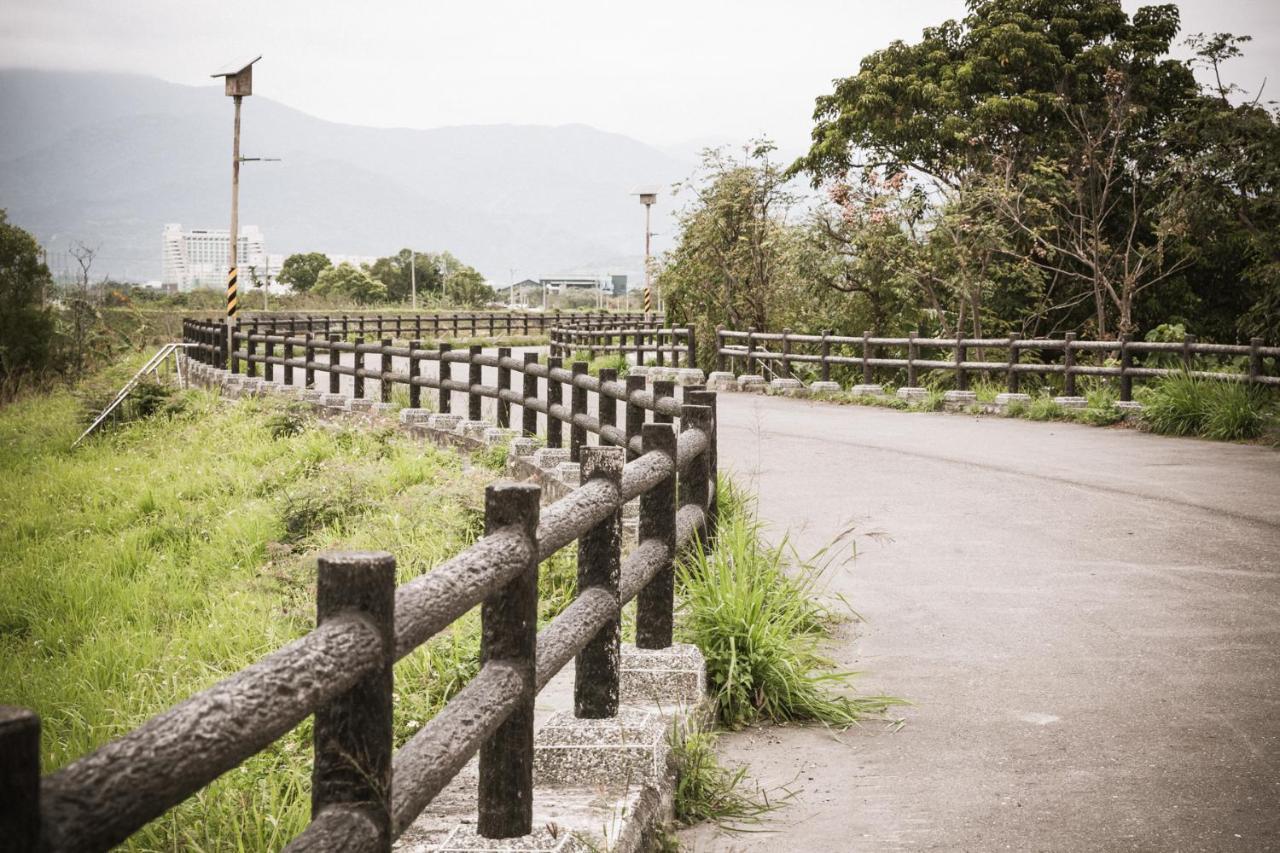 Tiin Tinn - Rivershore B&B Taitung Exterior photo